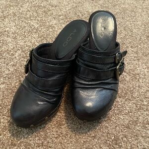 Black Leather Clogs size 6 women’s